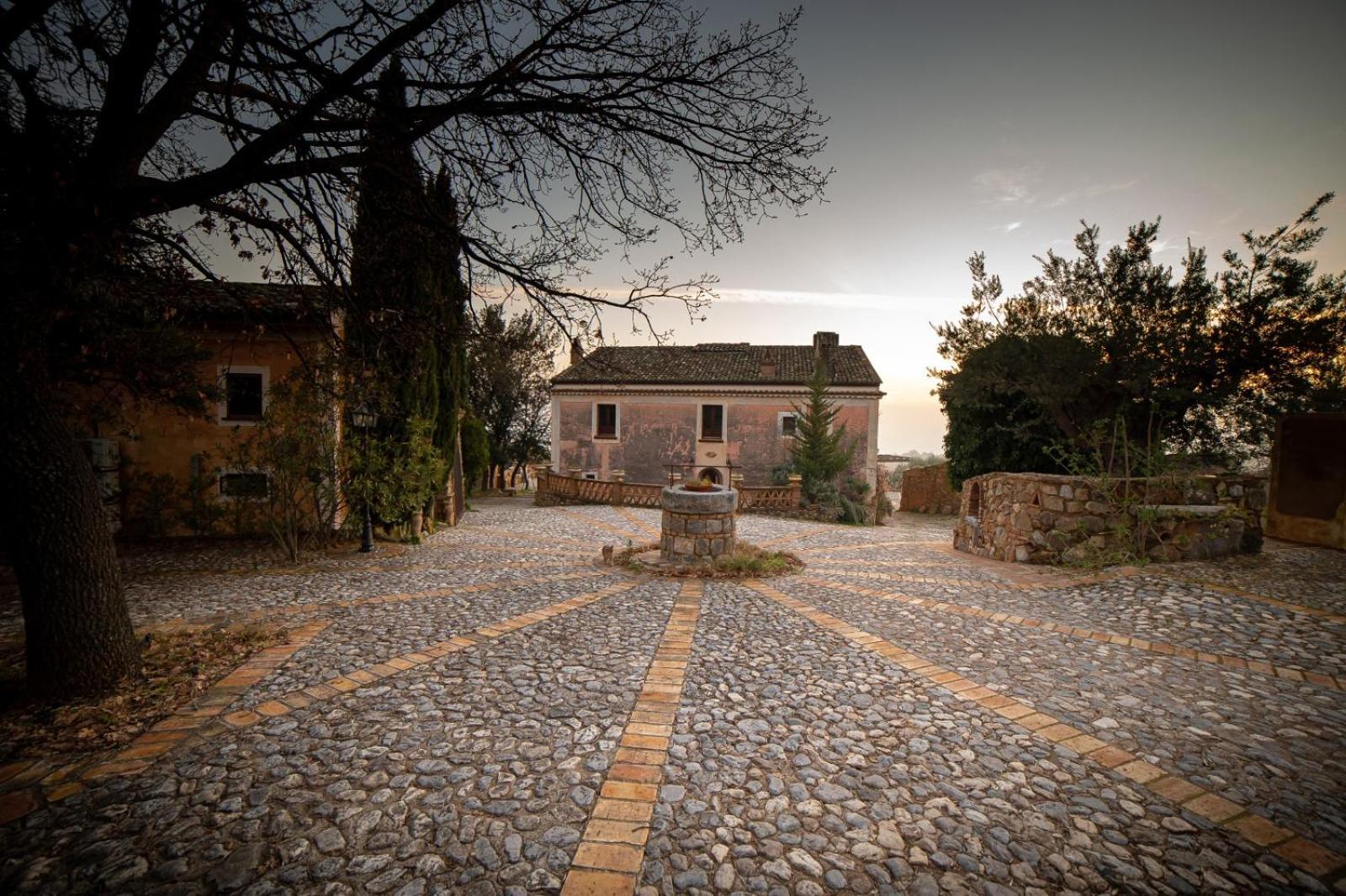 Agriturismo Masseria Fonte Di Maroglio Castrovillari Exterior foto