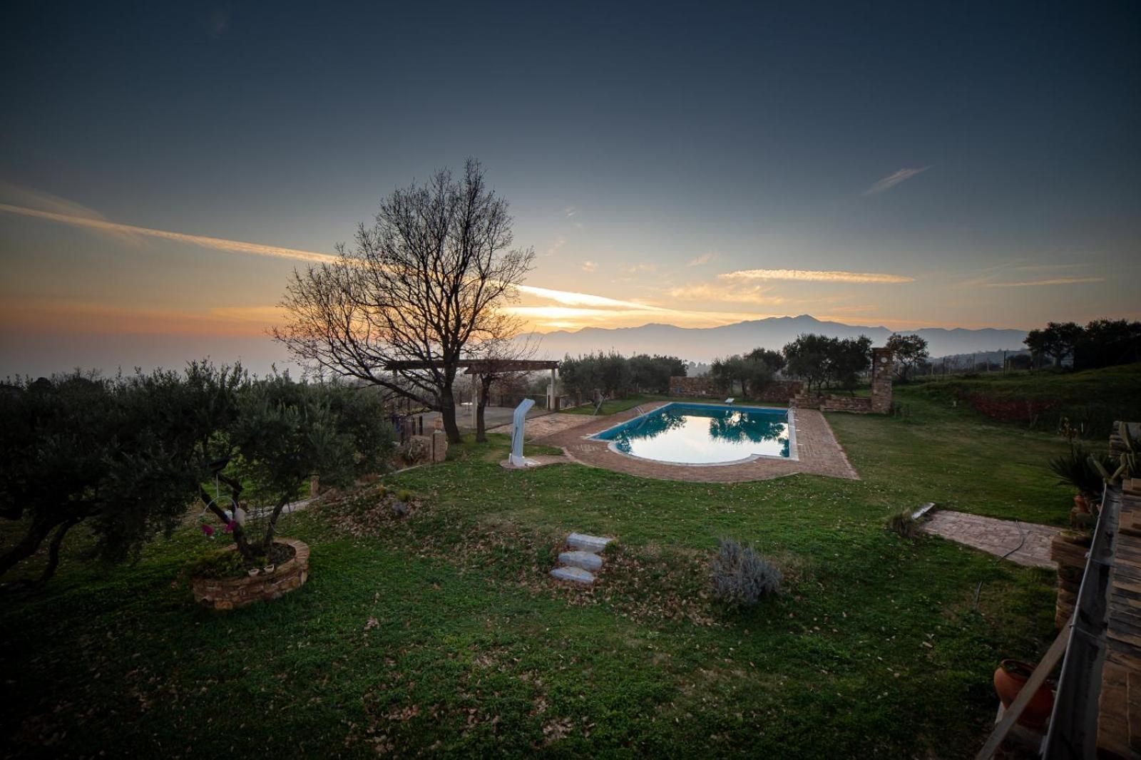Agriturismo Masseria Fonte Di Maroglio Castrovillari Exterior foto