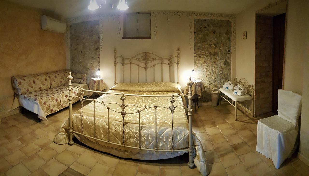 Agriturismo Masseria Fonte Di Maroglio Castrovillari Exterior foto